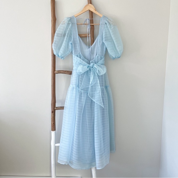 🚫SOLD🚫 [free people] hailey puff sleeve bow back midi dress light blue - Picture 2 of 13